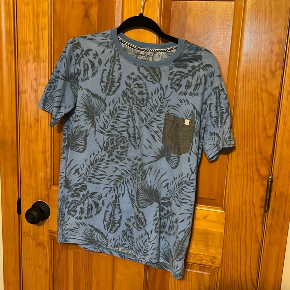 18-20 Boys pocket tee